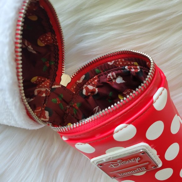 Loungefly Minnie Mouse Stocking Crossbody Bag - Picture 13 of 13